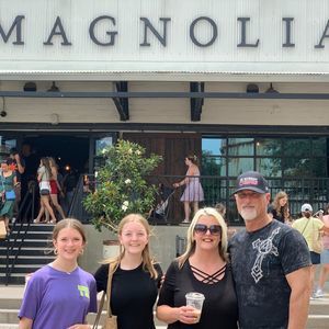 Meet your Posher, Le-anna